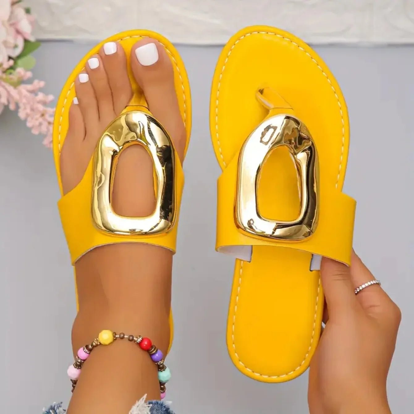 2025 Summer New Women Slippers Fashion Luxury Slippers Fashion Outdoor Flat Shoes Women Beach Metal Sandals Female Slides Women - Maison zamor
