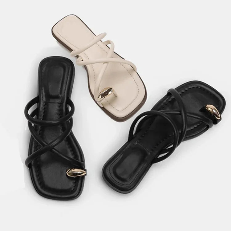 Stylish Women's Cross Strap Slide Sandals Comfortable Lightweight Toe Loop Beach Shoes with Casual Solid Color Design for Summer - Maison zamor